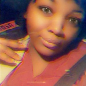 Meet your Posher, Briana